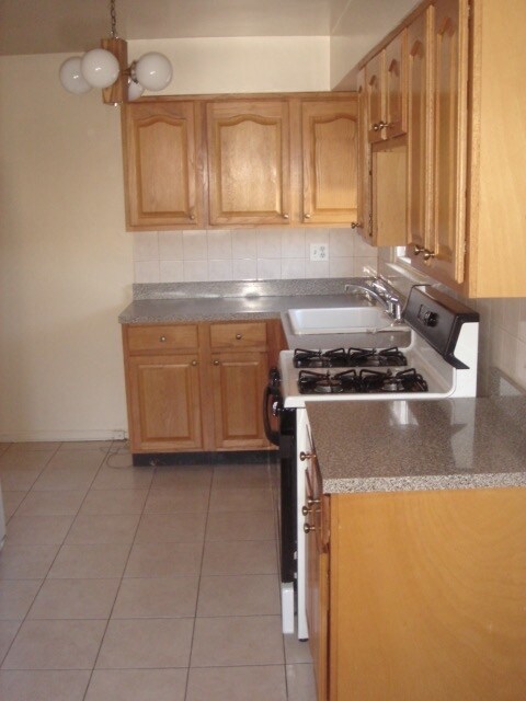 Foto principal - 21-02 Hoyt Ave S