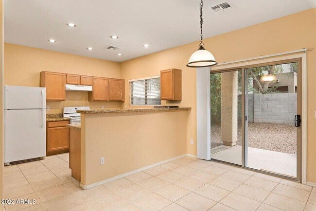 Foto del edificio - 2690 S Southwind Dr