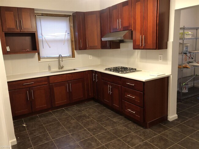 Building Photo - 4 br, 2 bath House - 2559 E 23rd St