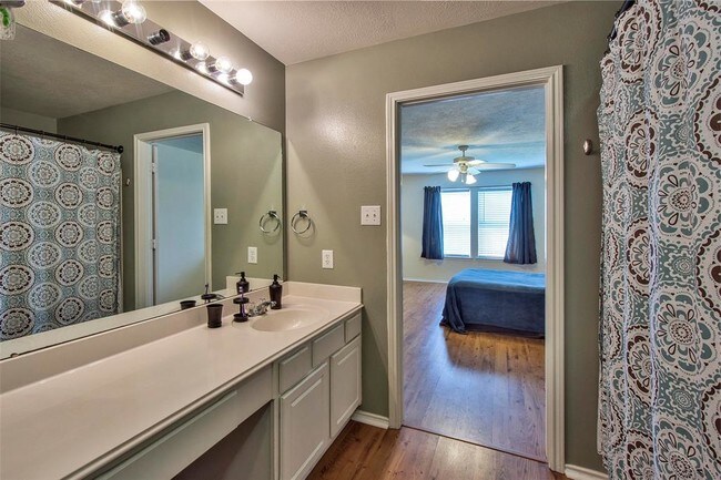 Foto del edificio - 2919 Landing Edge Ln