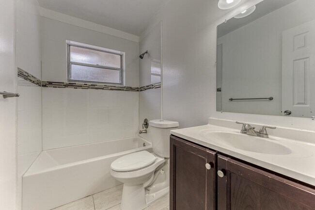 Foto del edificio - 7971 NW 35th Ct