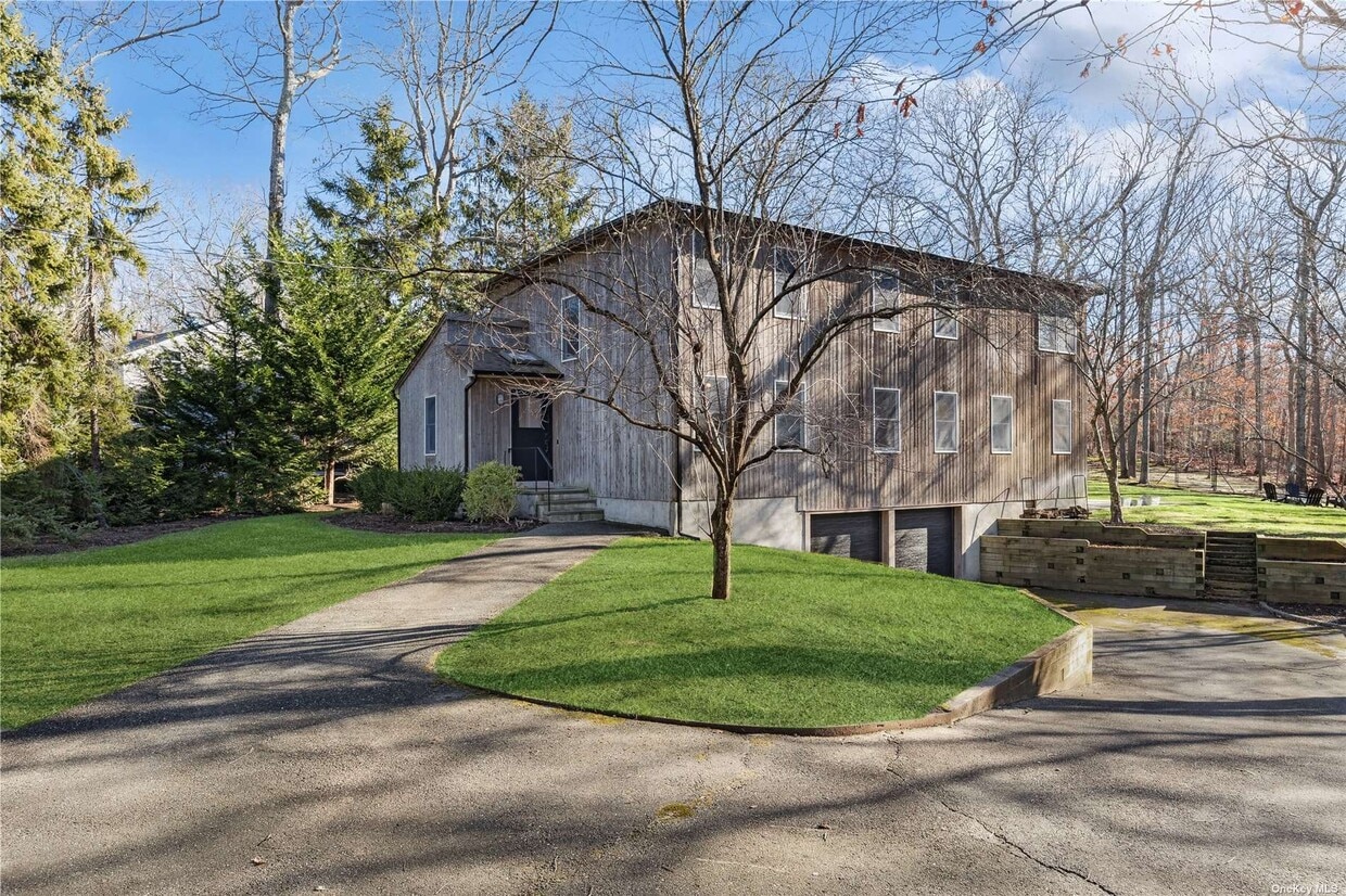 1825 Brigantine Dr, Southold, NY 11971 House Rental in Southold, NY