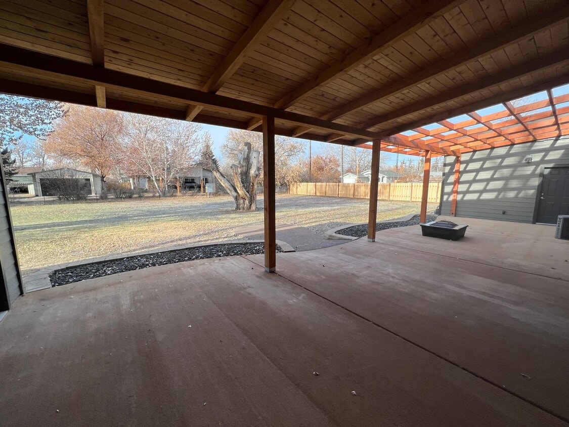 Primary Photo - Beautiful newly remodeled home
