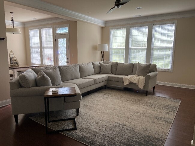 Foto del edificio - 9610 Camberley Ave NW