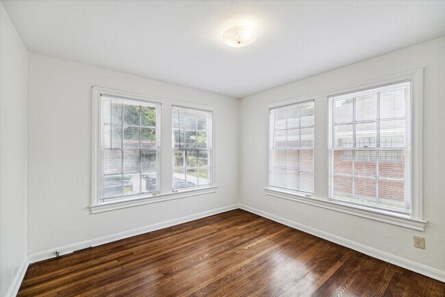 Foto del edificio - 4317 Jefferson St