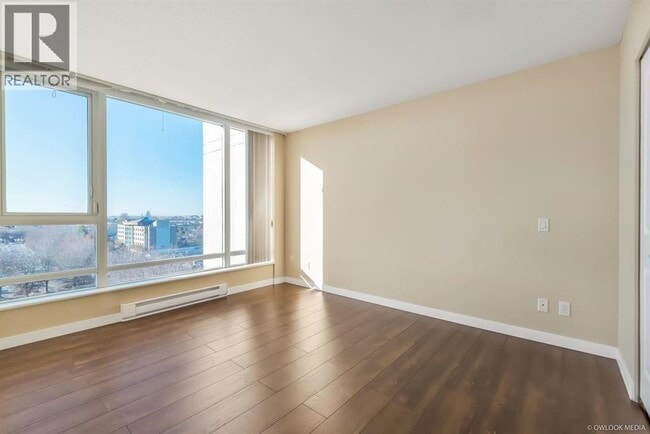 Photo du bâtiment - 5028 Kwantlen St