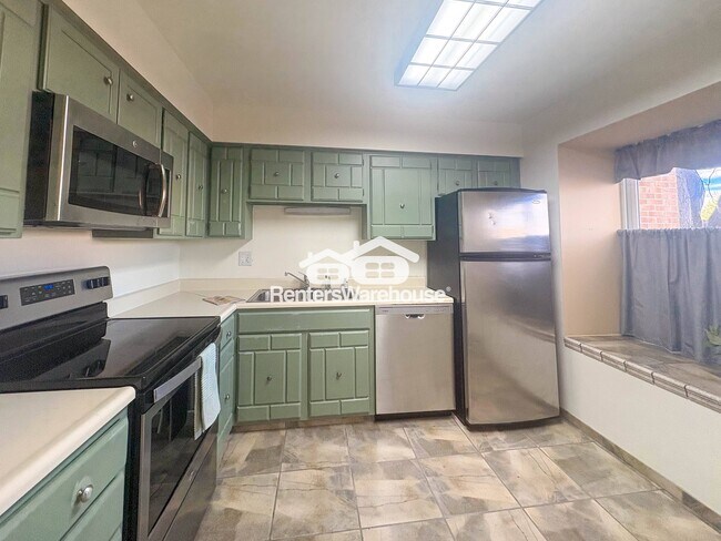 Foto del edificio - 632 E 116th Ave