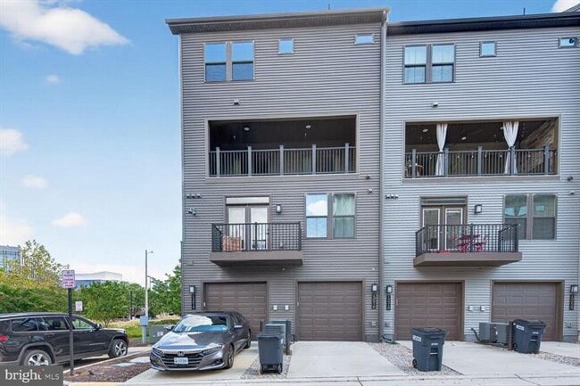 Foto del edificio - 13216 Woodland Park Rd