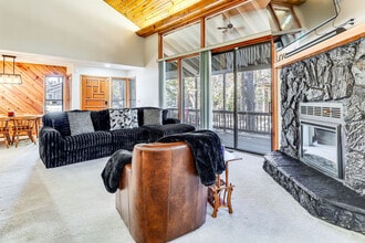 Building Photo - 2787 Oak Cir
