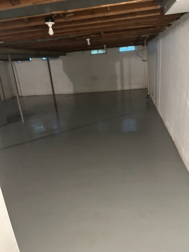 Foto del edificio - 3-Bed Oasis with Spacious Comfort at 6137 ...