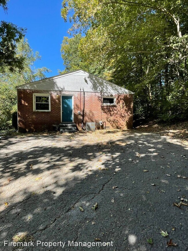 Building Photo - 3 br, 2 bath House - 207 Hickory Grove Blvd.