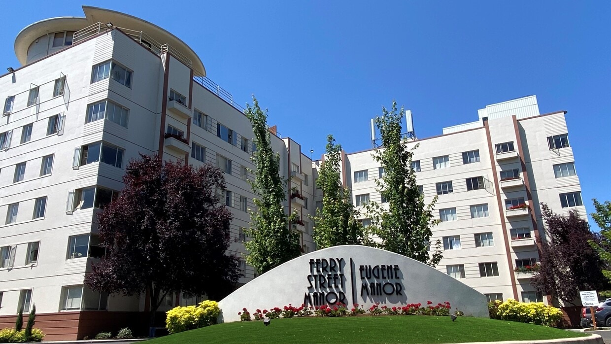 Primary Photo - Eugene Manor Apartments