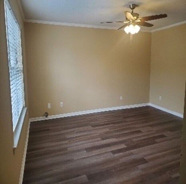 Building Photo - Charming 3BR Townhome in Tuscaloosa, Alabama