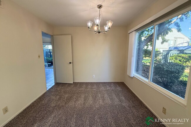 Building Photo - Spacious 3 Bedroom Home Near Parks & Schools in Foster City