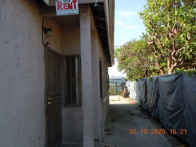 Building Photo - 351 1/2 E Century Blvd