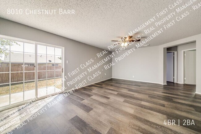 Foto del edificio - 8010 Chestnut Barr Dr