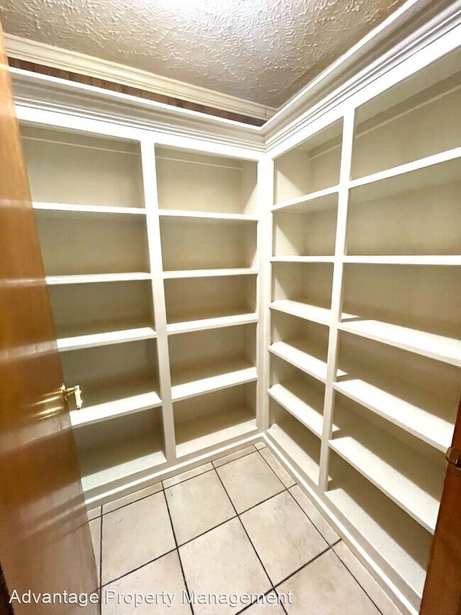 Building Photo - 3 br, 2 bath House - 7 Gerik Ln