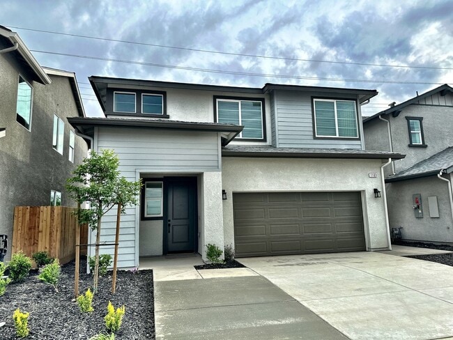 Building Photo - 1103 W. PAYSON AVE. - 3 BEDROOM 2.5 BATHRO...