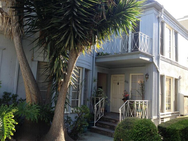 Foto del edificio - 631 S Ridgeley Dr