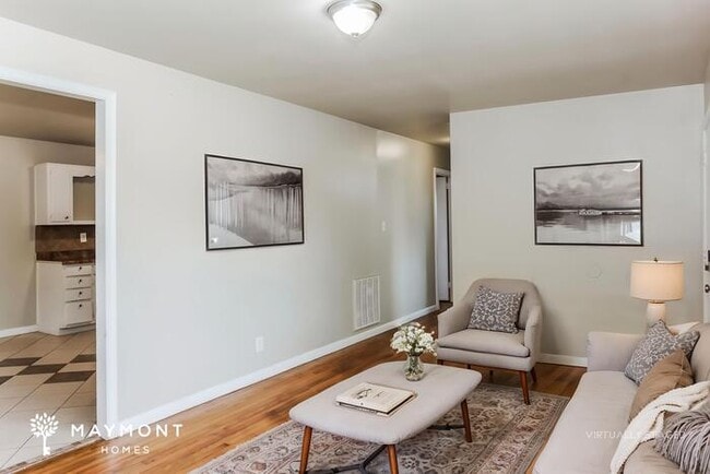 Building Photo - 1803 Canterbury Cir NW