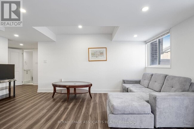 Building Photo - 2515 Standardbred Dr