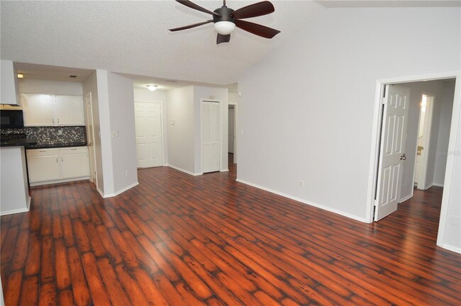 Building Photo - 8605 Mallard Reserve Dr