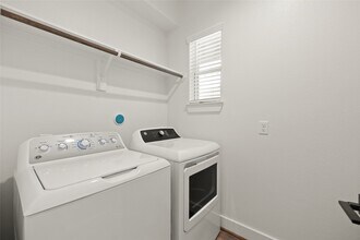 Building Photo - 2637 Seaglass Vw Dr