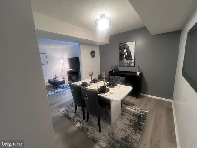 Foto del edificio - 1013 Copperfield Ct