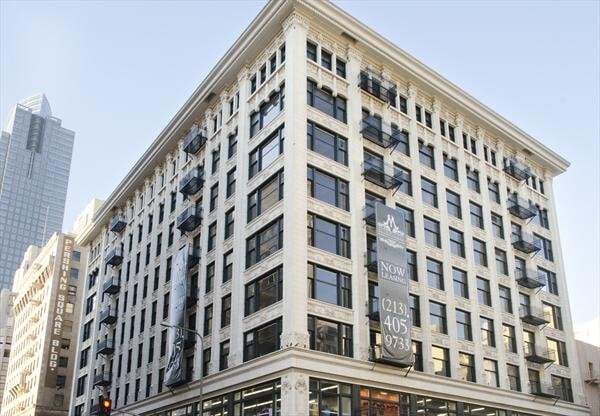 Building Photo - 449 S. Broadway
