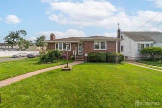 Building Photo - 119 Carteret Ave