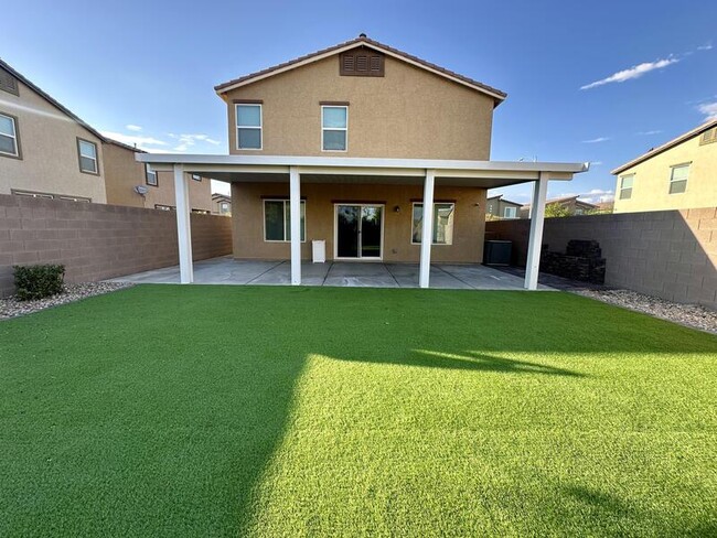 Building Photo - 4489 Zara Point Avenue
