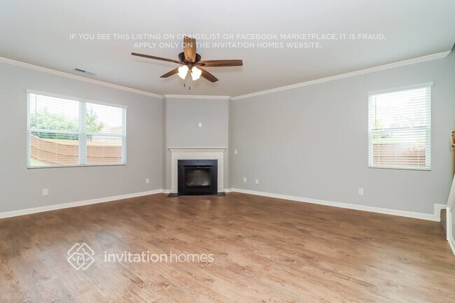 Building Photo - 61 Durana Ln