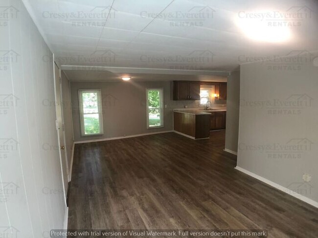 Building Photo - Spacious 3 Bedroom in Paw Paw