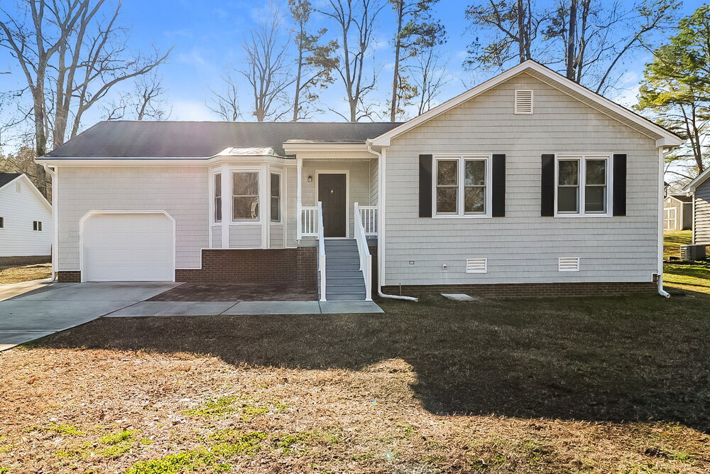 Primary Photo - 303 Southampton Dr
