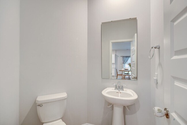Building Photo - Beautiful Cane Bay Rental