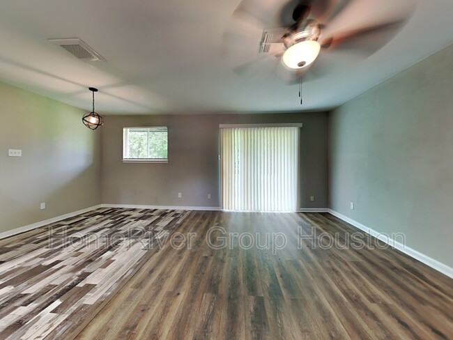 Building Photo - 6515 Hopper Rd