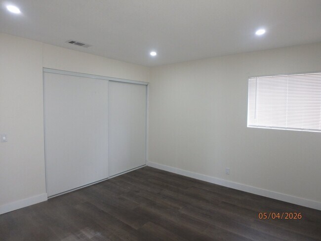 Foto del edificio - 446 N Elk St