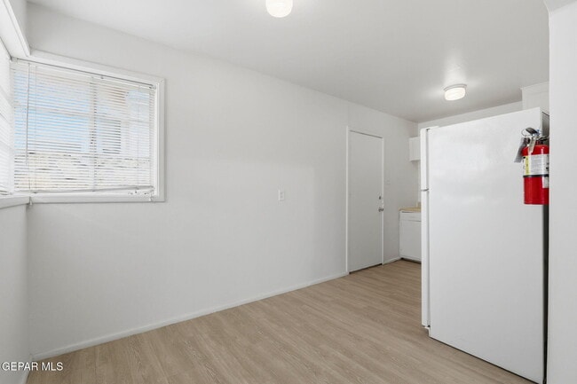 Foto del edificio - 3912 Kemp Ave