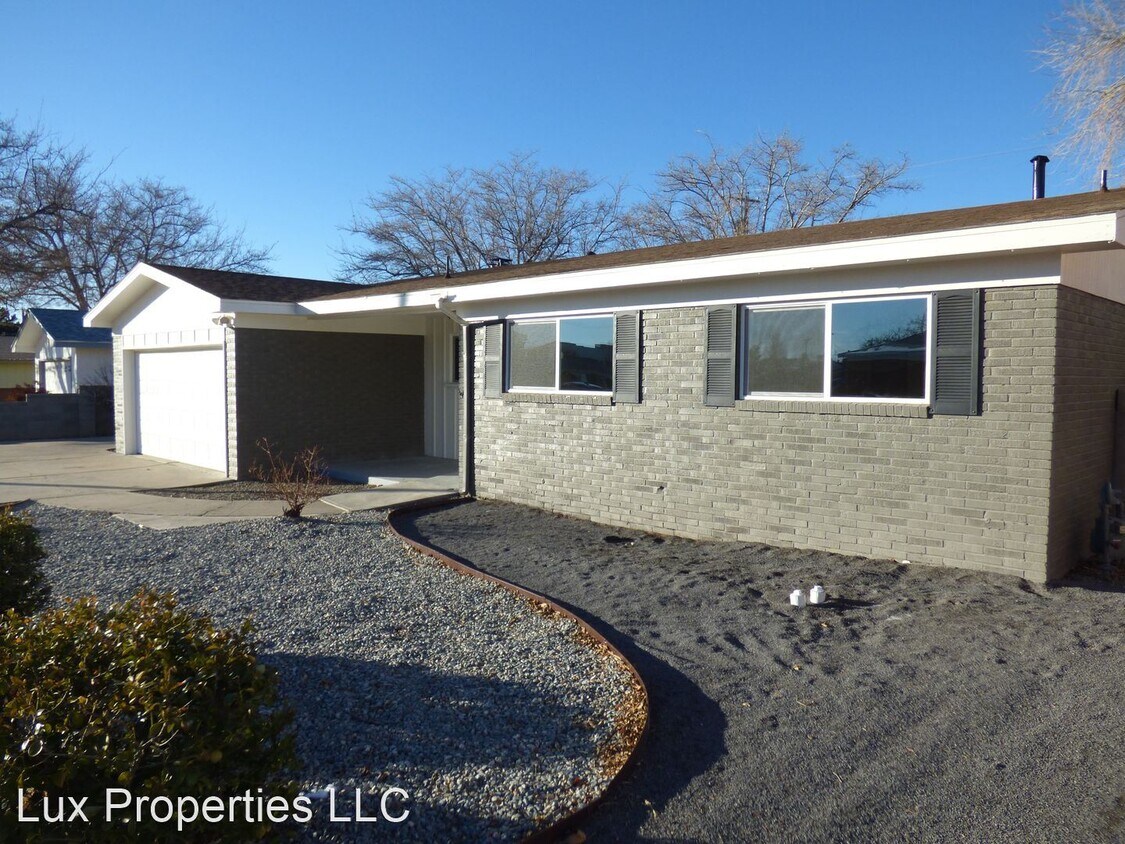 Primary Photo - 4 br, 2 bath House - 6905 Las Vegas Ave NE