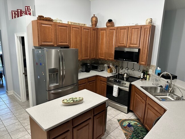 Building Photo - 13806 White Heron Pl
