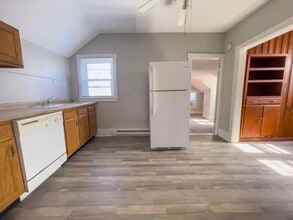 Building Photo - 216 N McKinley Ave Building Photo - 216 N McKinley Ave