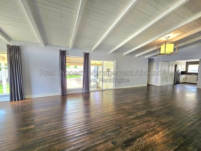 Foto del edificio - 5019 S Joplin Ave