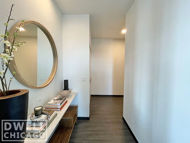 Foto del edificio - 1400 W Randolph St