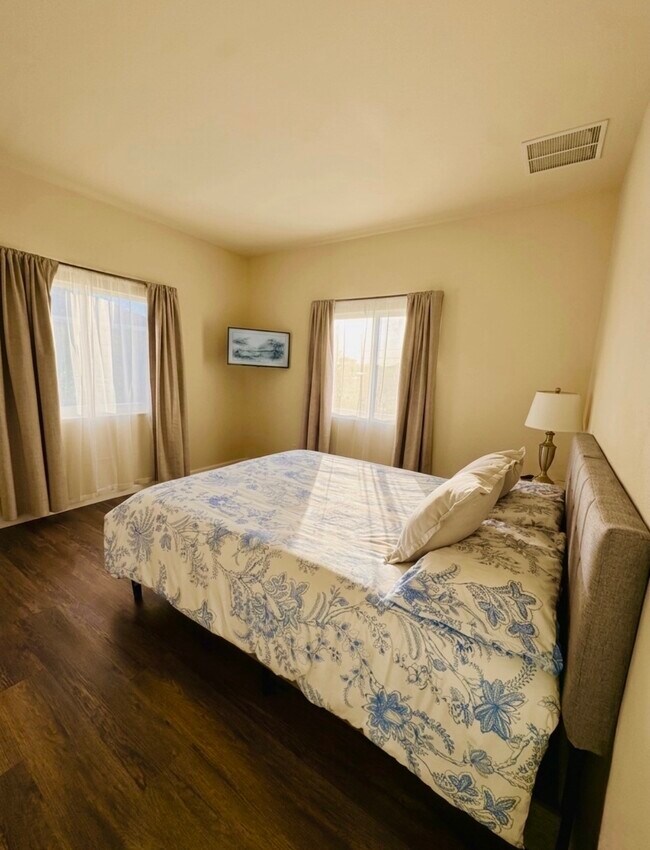 Dormitorio principal - 314 N 6th St