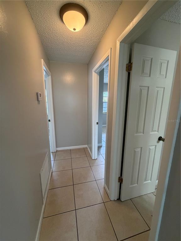 Building Photo - 1405 Crystal Ct