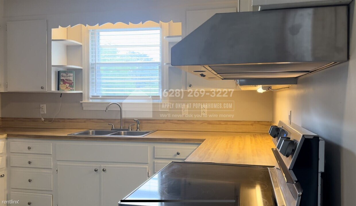 Primary Photo - 3 br, 1 bath House - 1028 Meadow View Drive -