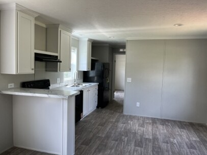Building Photo - 10 Andieange Cir