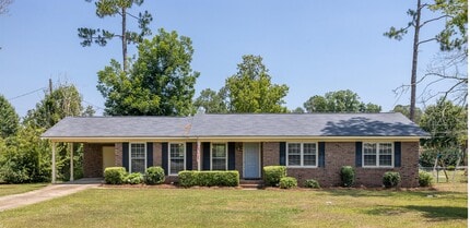Building Photo - 407 Holly Dr