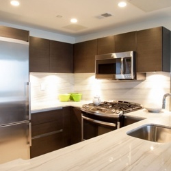 Primary Photo - 315 W 33rd St