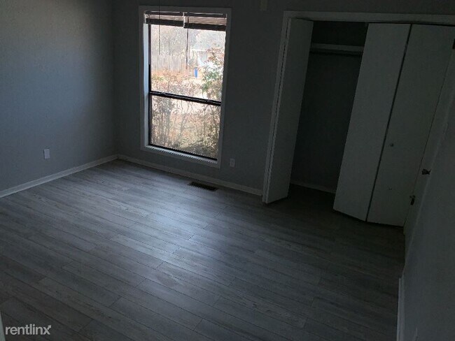 Building Photo - 3 br, 2 bath House - 13 Crestwood Cir